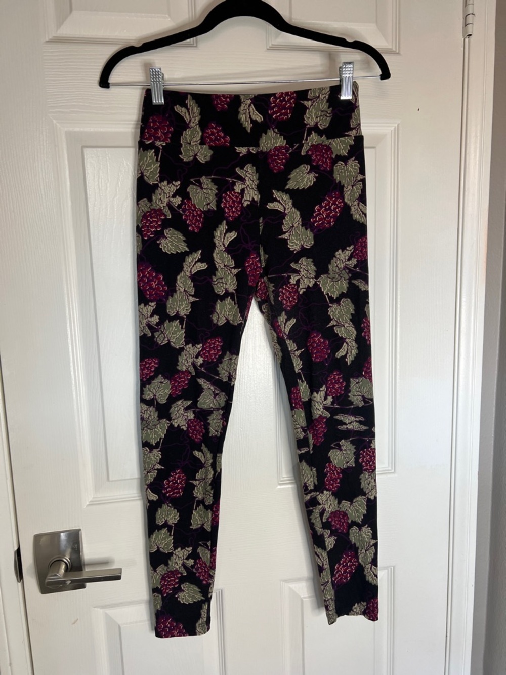 LuLaRoe Black Leggings with Burgundy Grape & Green Leaf Print